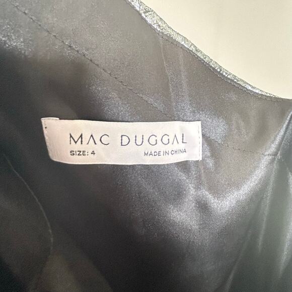 Mac Duggal Silver Gown-Size 4-one shoulder tea holiday wedding brocade NWT - Picture 3 of 6